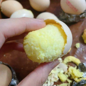 可愛(ài)軟萌的蛋殼小蛋糕，健康有營(yíng)養(yǎng)，小朋友很愛(ài)吃